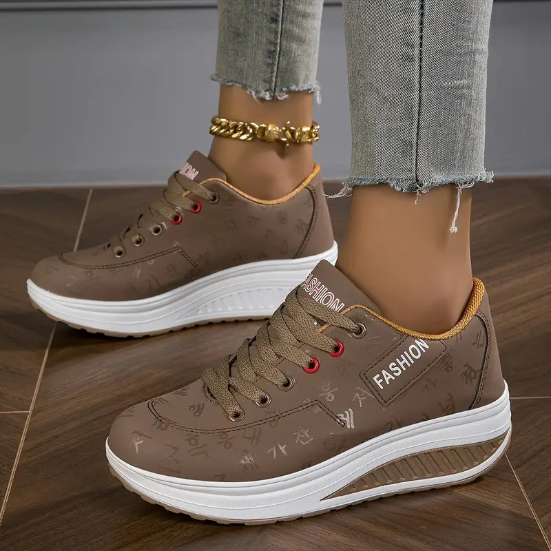 Brelina - Women's sneakers with laces
